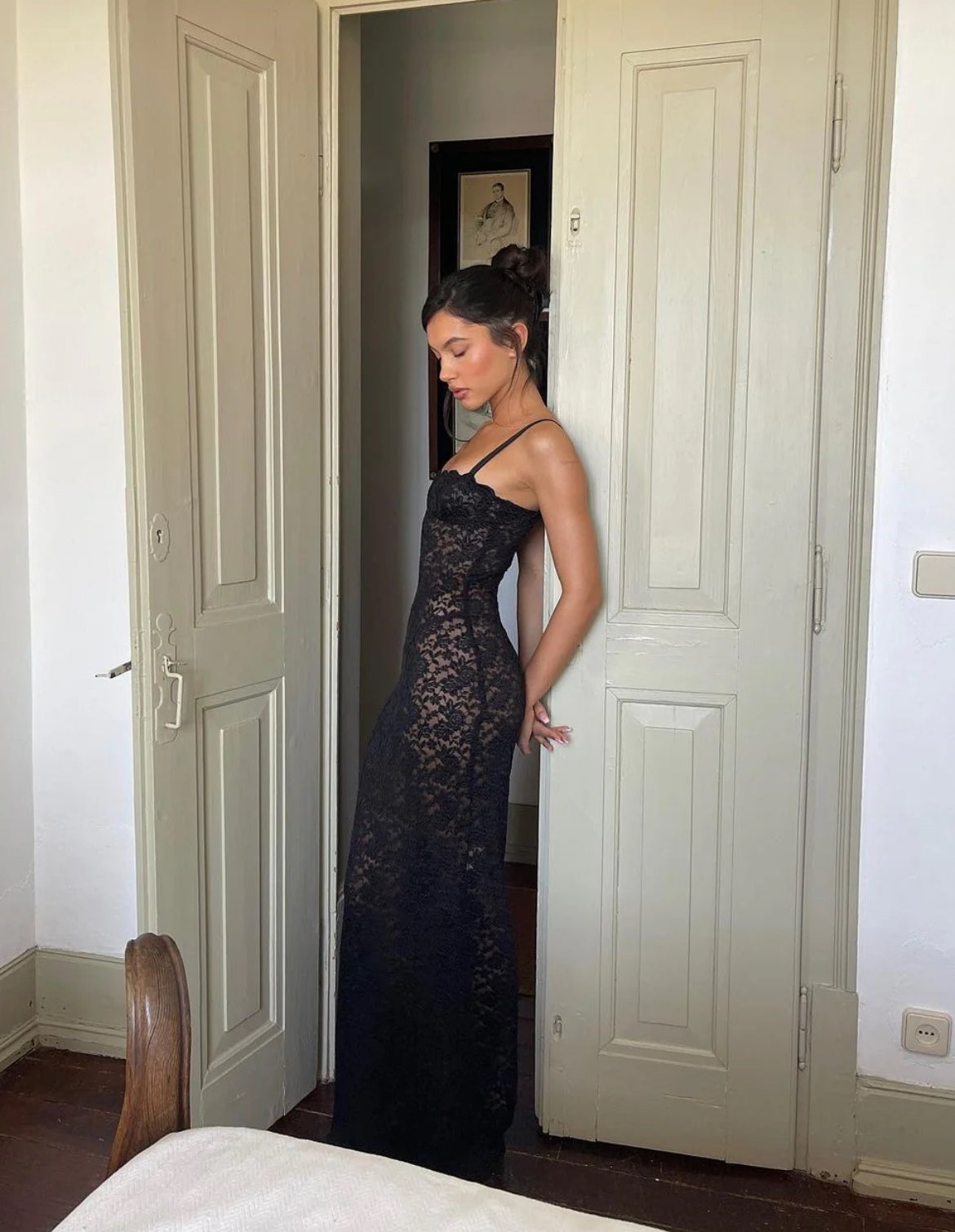 Elegant Burgundy Lace Long Dress - Sexy Bodycon Evening Gown for Wedding Guest and Formal Events