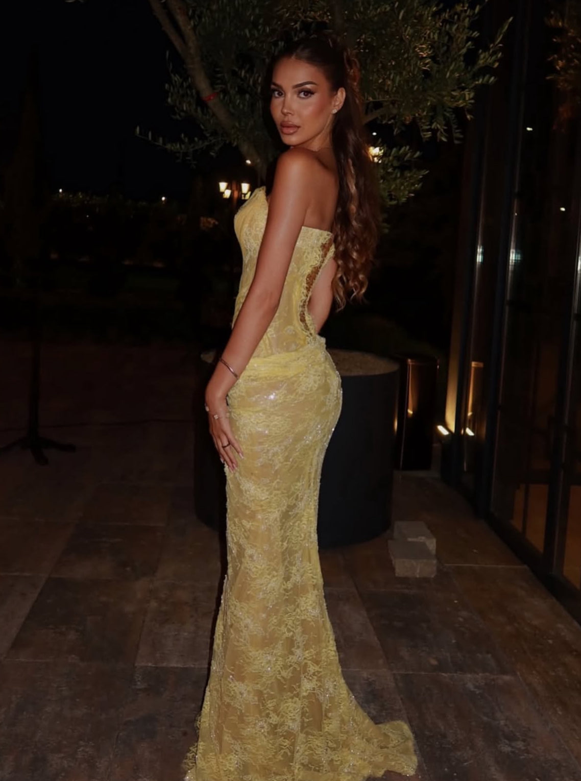 Elegant Lace Evening Gown - Strapless Corset Style Long Dress for Wedding Guest