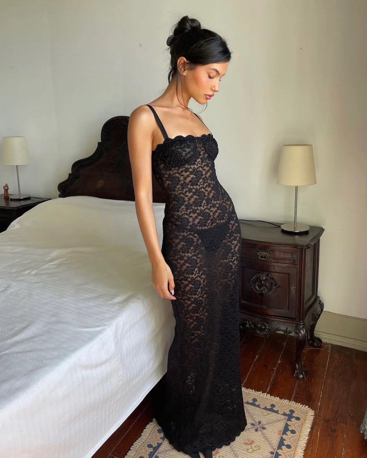 Elegant Burgundy Lace Long Dress - Sexy Bodycon Evening Gown for Wedding Guest and Formal Events